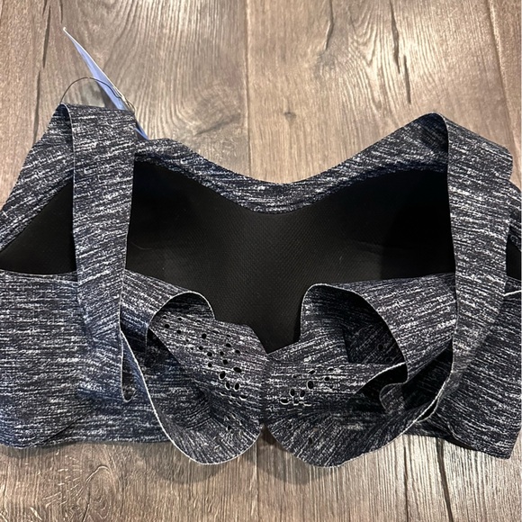 New Victoria's Secret Victoria Sport Angel Max Laser Cut 34C Max Support Strappy - Picture 8 of 8